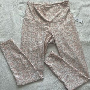 Women’s Old Navy Sports Leggings L
